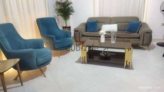 كنبة و٢ فوتيه