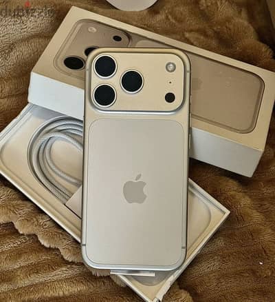 Apple - iPhone 17