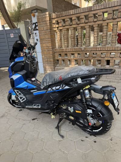 اسكوتر keewy XDV  200 cc