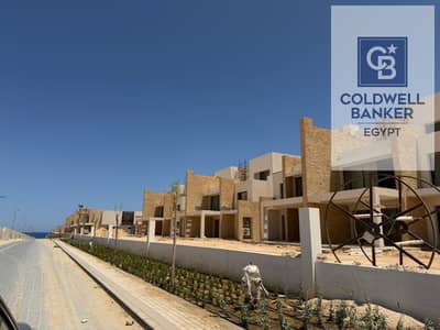 شاليه باقل مقدم وتشطيب كامل بالتكييفات 3 غرف 126م من اورا في سيلفر ساندس الساحل الشمالي بالتقسيط المريح يصل الى 8 سنوات