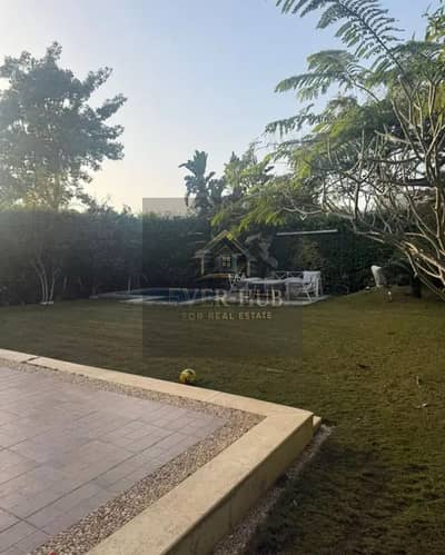 فيلا مستقلة للبيع – كمبوند دارا جاردنز – الشيخ زايد  فيلا فاخرة للبيع داخل Dara Gardens بتشطيب سوبر لوكس ومساحات واسعة مع حديقة خاصة وجاكوزي