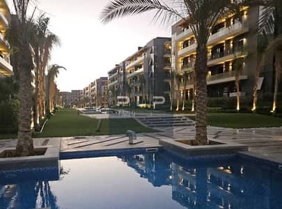 بنتهاوس بحري  للبيع في باتيو أورو التجمع الخامس بفيو على الممرات المائية (Water Features) Patio Oro New Cairo