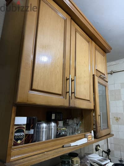 مطبخ ب رخامه نظيف