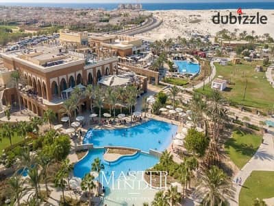 فيلا بموقع مميز مفروشة بالكامل للبيع في مراسي الساحل الشمالي من اعمار مصر