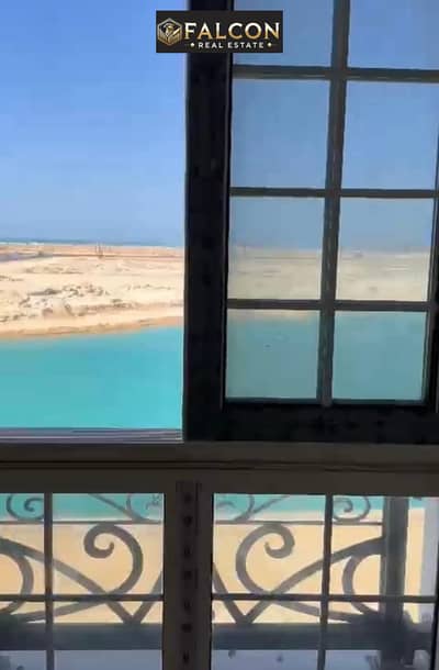 Chalet with master bedroom, sea-facing, ready for immediate occupancy, fully finished, in the Latin Quarter.