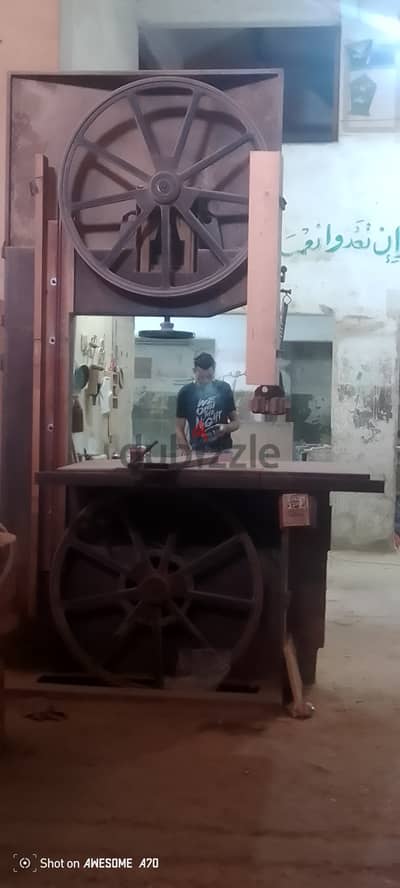 منشار تقطيع أخشاب