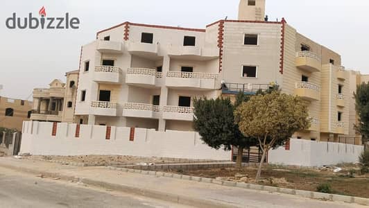 للبيع شقة 3 غرف في مدينة الشروق الحي الثالث غرب