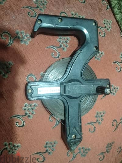 شريط قياس صلب