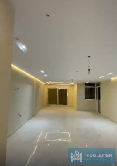 Apartment for rent 221m Ready to Move Prime location under market price Hyde Park New Cairo