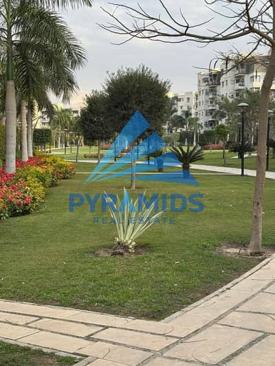 For Sale | Ready-to-Move Apartment in Madinaty B10  A rare opportunity in a prime location with a direct view of the services area and the mosque