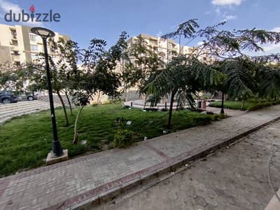 للبيع شقه دار مصر القرنفل مباشره امام بوابه 24الرحاب وامام مديريه الامن مساحه 150م بحري وبفيو جاردن وتشطسي سوبر لوكس للبيع شقه دار مصر القرنفل مباشره امام بوابه 24الرحاب وامام مديريه الامن مساحه 150م بحري وبفيو جاردن وتشطسي سوبر لوكس