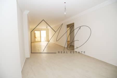 شقة للإيجار السكني في سموحة 154م