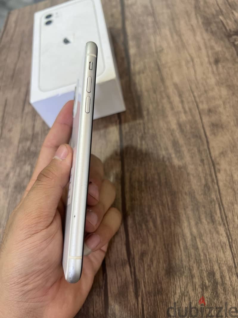 iPhone 11 2