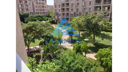 Cash Apartment for Sale in Madinaty – B7  A great opportunity to own a well-designed apartment in one of Madinaty's most sought-after phases. Featurin