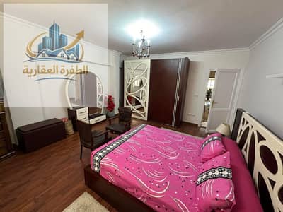 Apartment for rent in the Fifth Settlement, furnished with very luxurious furnishings, first occupancy in a compound close to the Intelligence Compound and behind the Al-Masrawiya Compound and Concord.