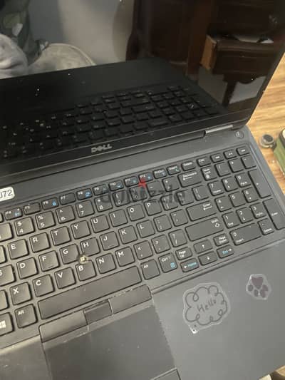 Latitude e5550