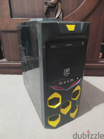 كيسة كمبيوتر ٢ جيجا بروسيسور celeron
