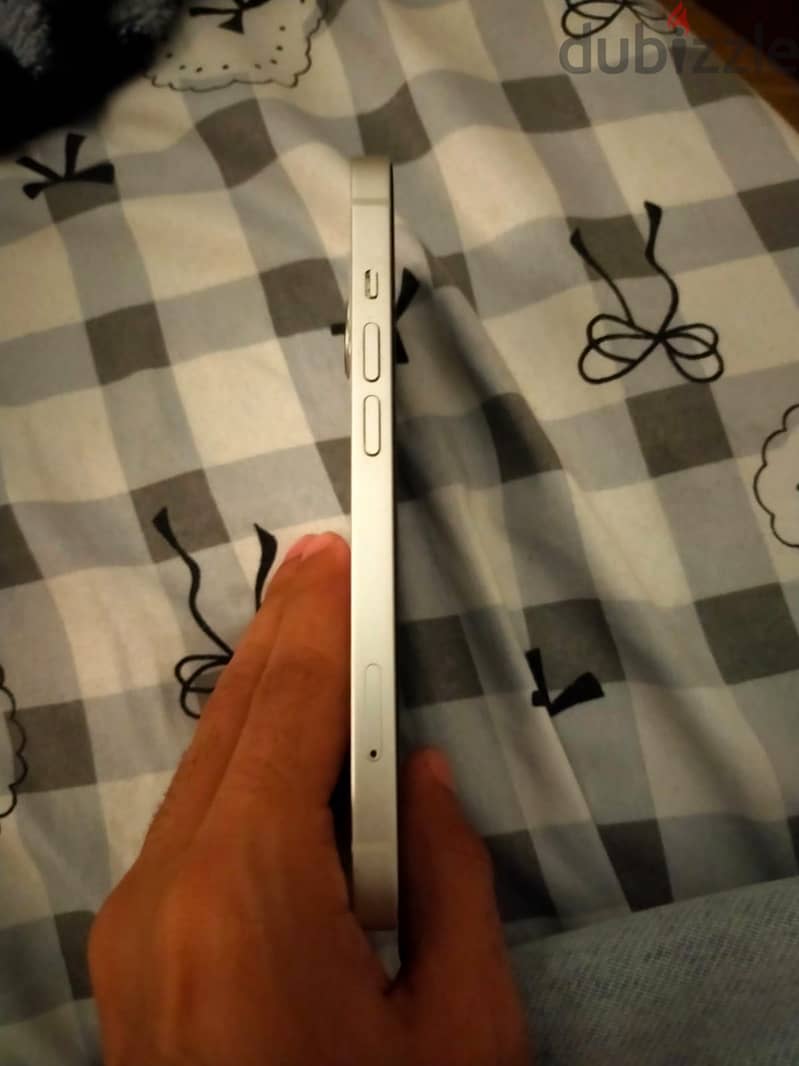 Apple - iPhone 13 5