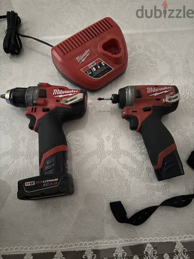 Milwaukee drill and impact m12 set