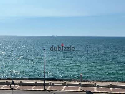 Office for rent in Camp Shezar by the sea, fully furnished with central air conditioning, area 350m, ultra-super-lux finish, turnkey.