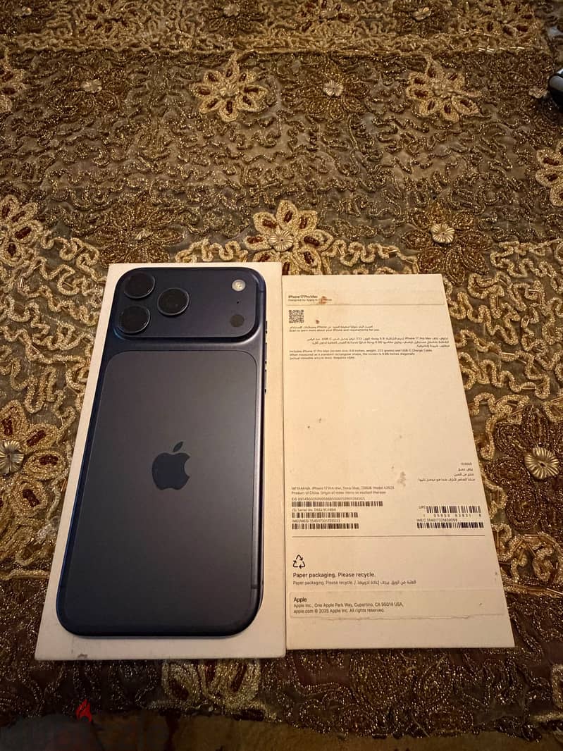 Apple - iPhone 17 Pro Max 1