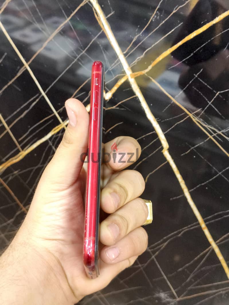 Apple - iPhone XR 3