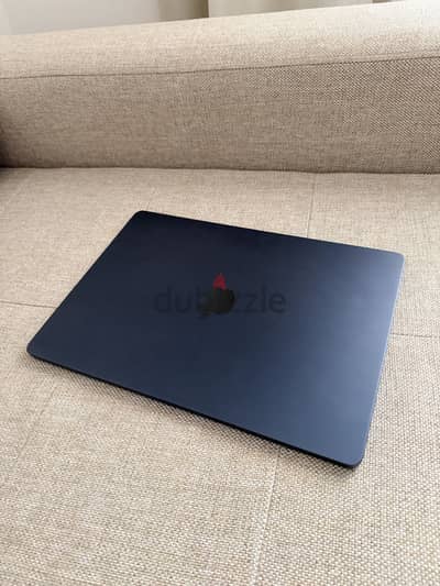 Macbook Air M2 96% Battery Health 256GB SSD 8GB RAM