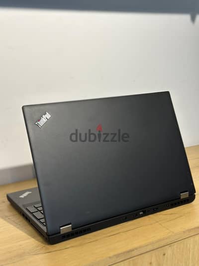 Lenovo ThinkPad P50 (i7-HQ/16G/512G/Quadro 4G)  حرق سعر - لقطة الغلا