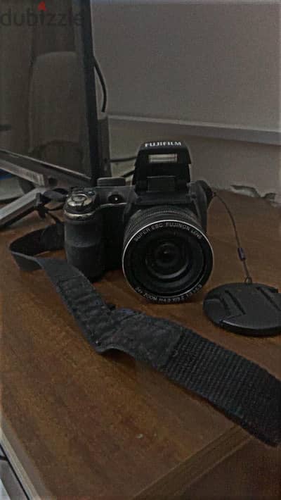 كاميرا سوبر زووم Fujifilm FinePix S3200 بحالة ممتازة لقطة
