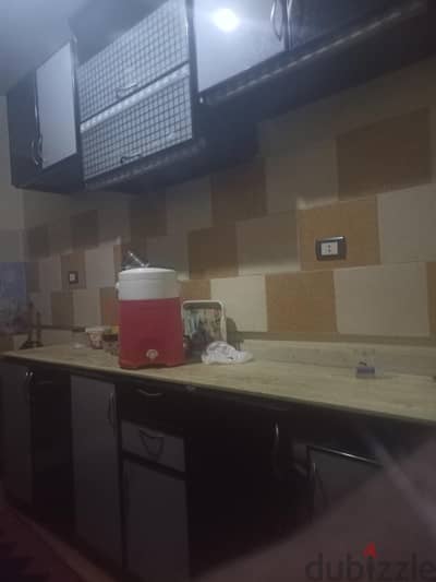 مطبخ ألمونتال بحاله جيده جدا
