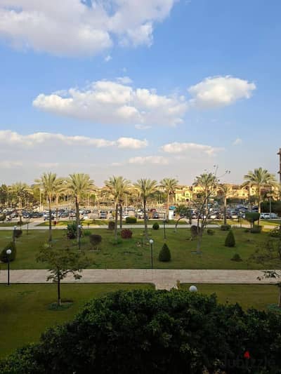 شقة للبيع فيو وايد جاردن سعر لقطة جاهزة للسكن بالمطبخ والتكييفات تشطيبات سوبر لوكس دور متكرر 210 متر في الرحاب 1 - المرحلة الخامسة الكوندو Al Rehab 1