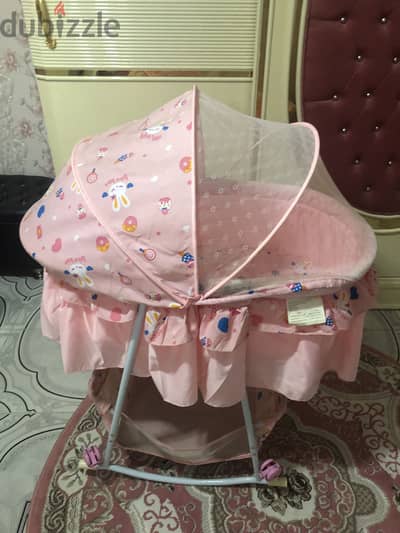 سرير اطفال للبيع