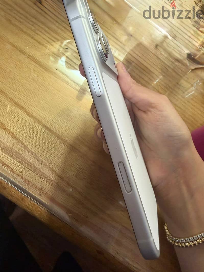 iPhone 17 Pro Max 2