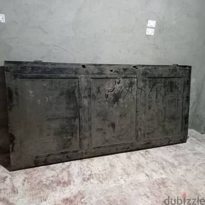 بوابه حديد