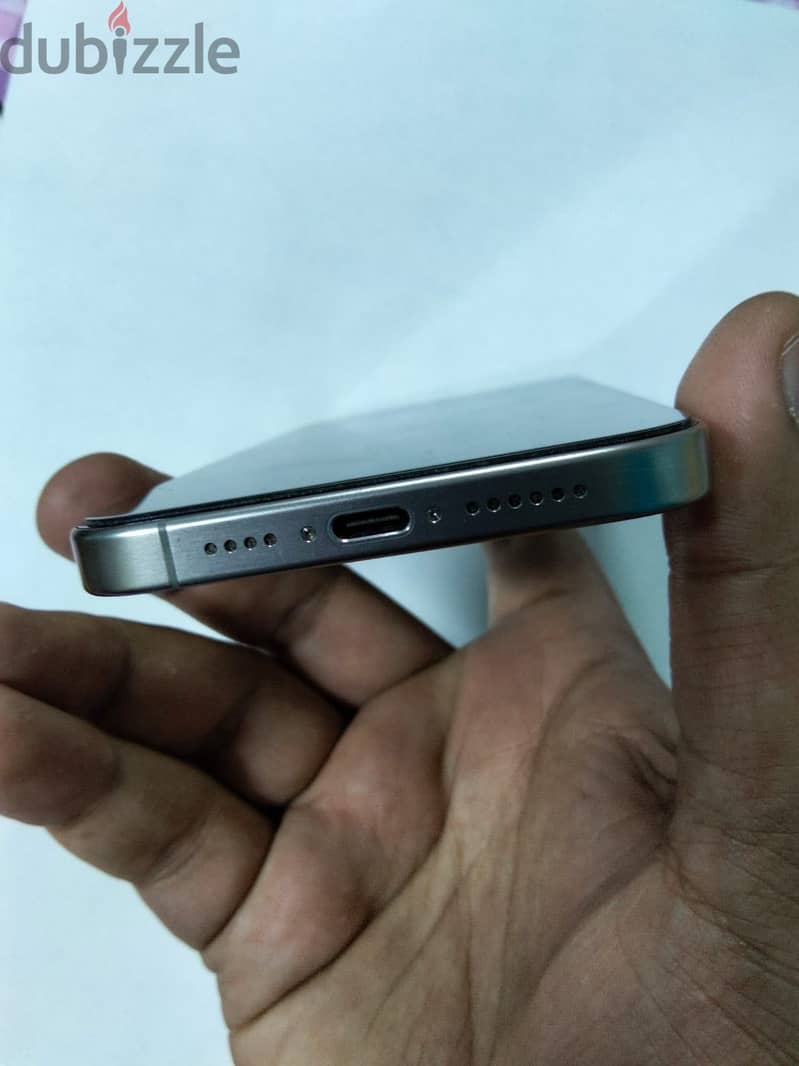 Apple - iPhone 15 Pro Max 3