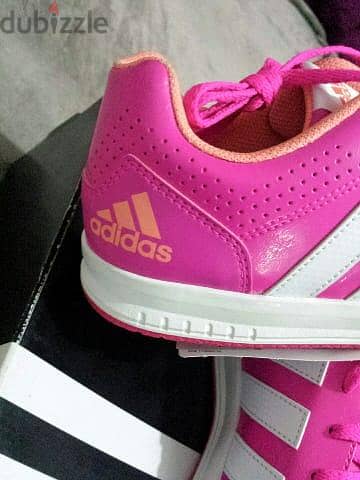 Adidas shoes with box 3