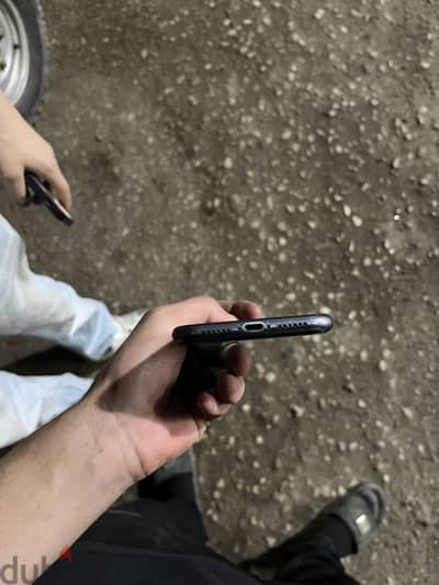 Apple - iPhone 11