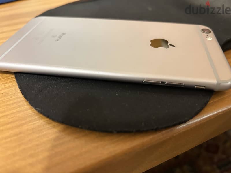 Apple - iPhone 6S Plus 1