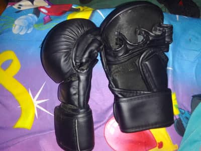 جلافظ mma فينوم اتلبس مرة واحدة فقط
