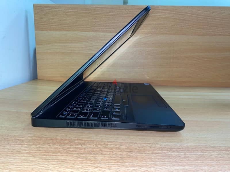 Dell Latitude E5570 1