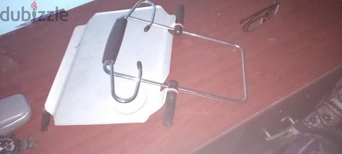 حامل لاب توب  مستعمل كالجديد