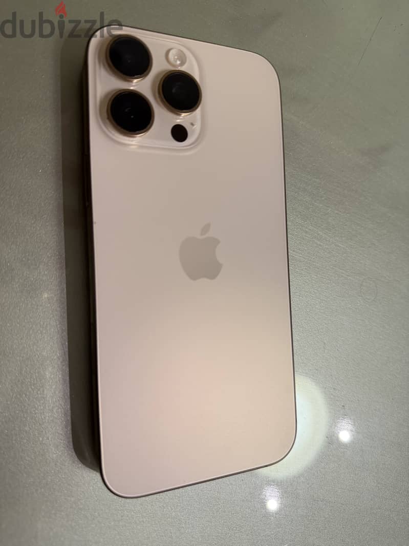 Apple - iPhone 16 Pro Max 1