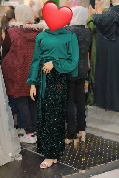 فستان سواريه زيتي ترتر تفصيل مقاس M/L بحالة الجديد - ديرب نجم