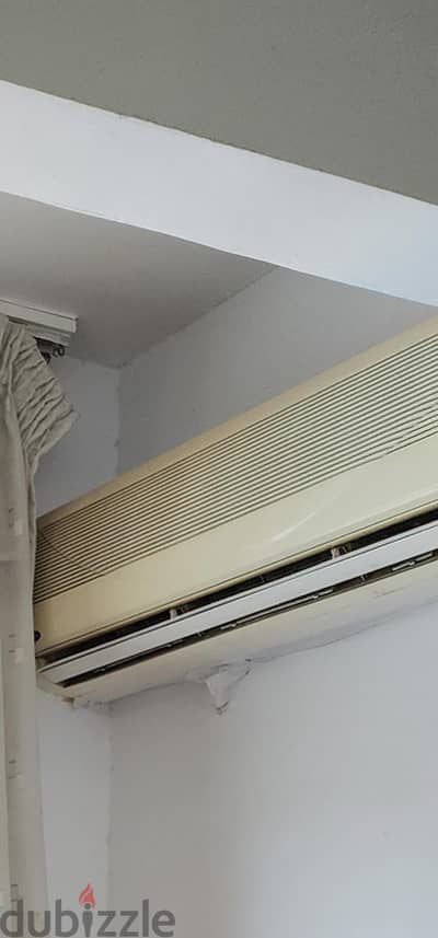 تكييف كاريير ٢. ٢٥ حصان حاله ممتازه