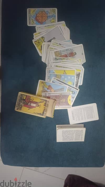 وراق تاروت  بحالة جيدة جدا