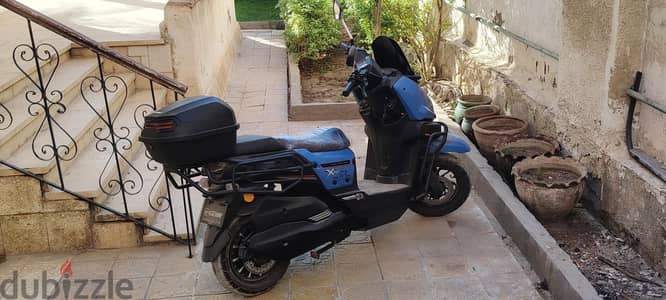 اسكوتر كهرباء كيواي x-road للبيع