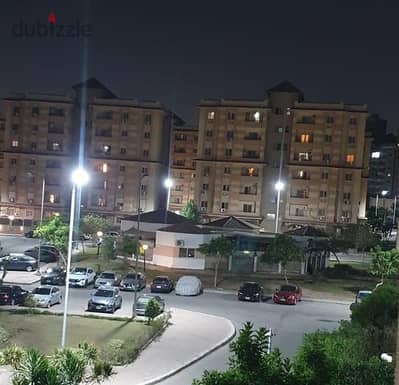 شقه بحري للبيع موقع مميز فيو جاردن