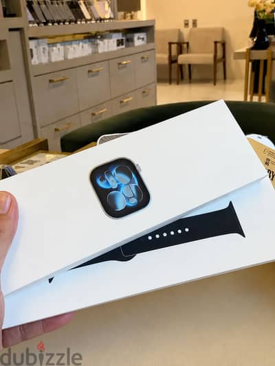 Apple Watch Series 11 بالضمان