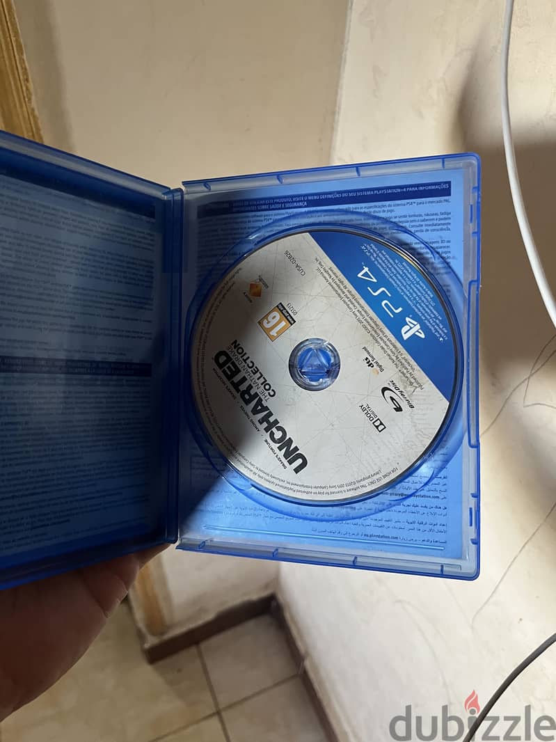 CDs red dead redemption 2 + uncharted collection 6