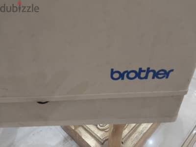 ماكينه خياطه ماركه brother ممتازه جديده لم تستعمل الا مره واحده